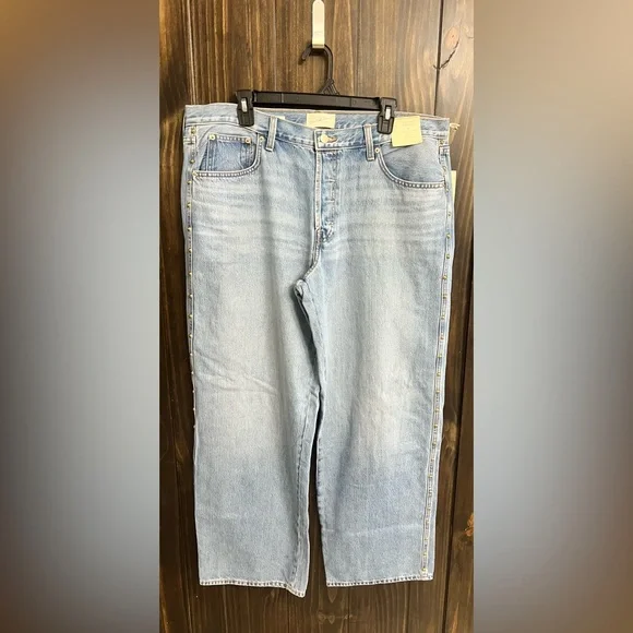 NWT Universal Thread Mid-Rise 90s Baggy Studded Jeans Women's Size 14 - Picture 2 of 8